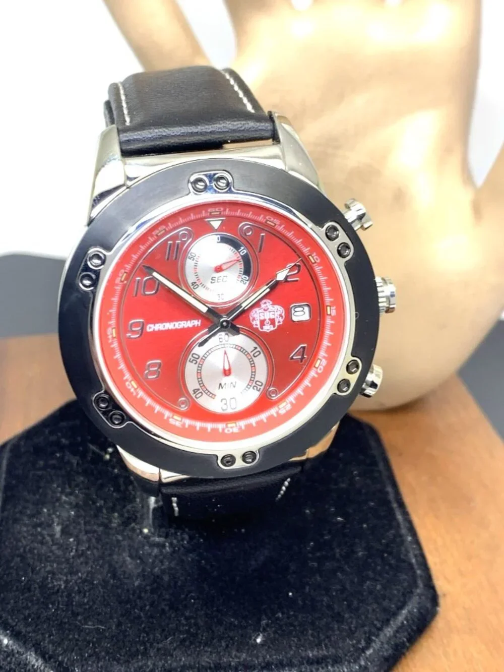 SUG 1883 Men's Watch Quartz Chronograph Red Dial Date Black Rubber Band 45mm